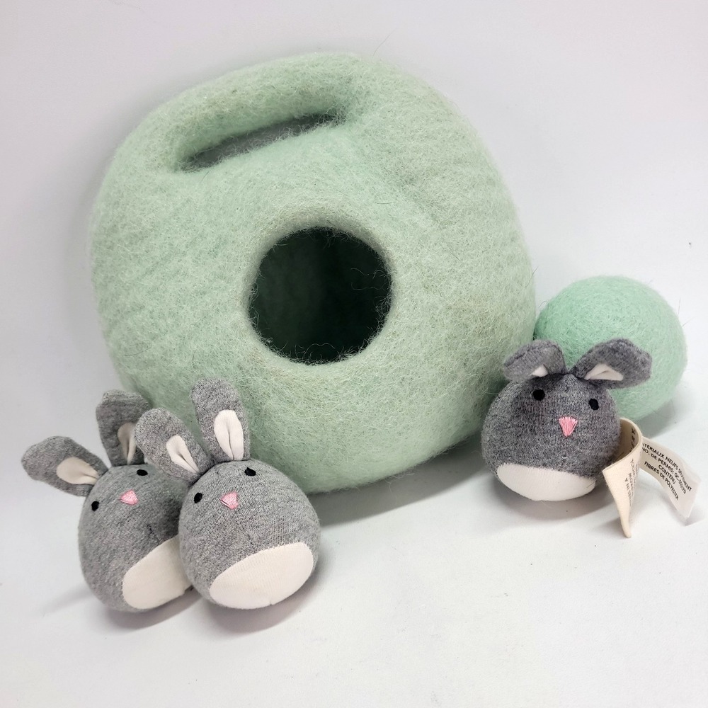 LOVEVERY Burrow of Bunnies Toy Green Wool Gray Cotton Baby Bunny Rabbits natural